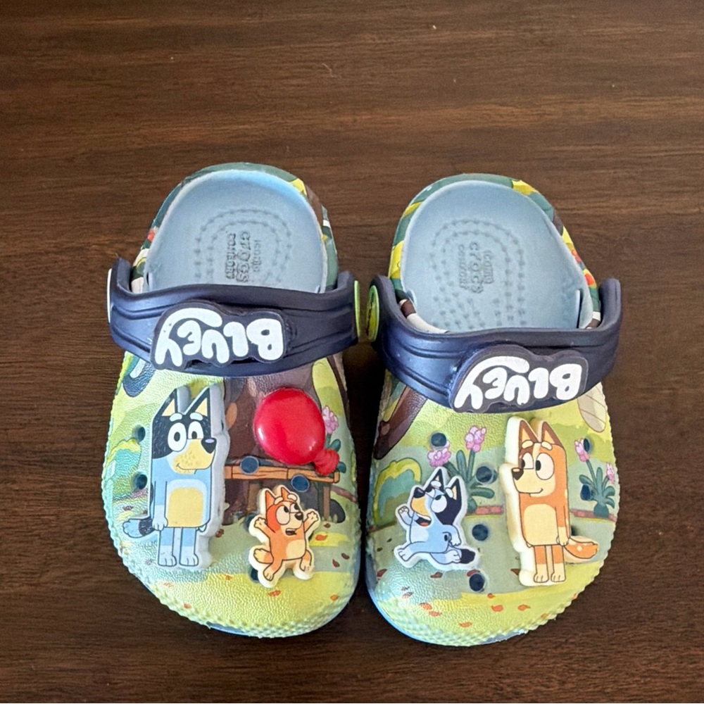 Crocs Kids Bluey Clog Sandals Size 4 Toddler Blue Cartoon Slip-On Shoes